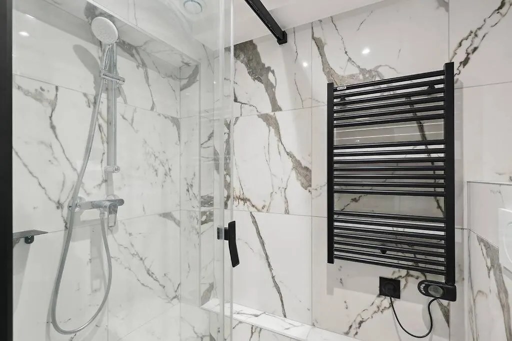 Duplex Parisien Pres Du Louvre شقة *